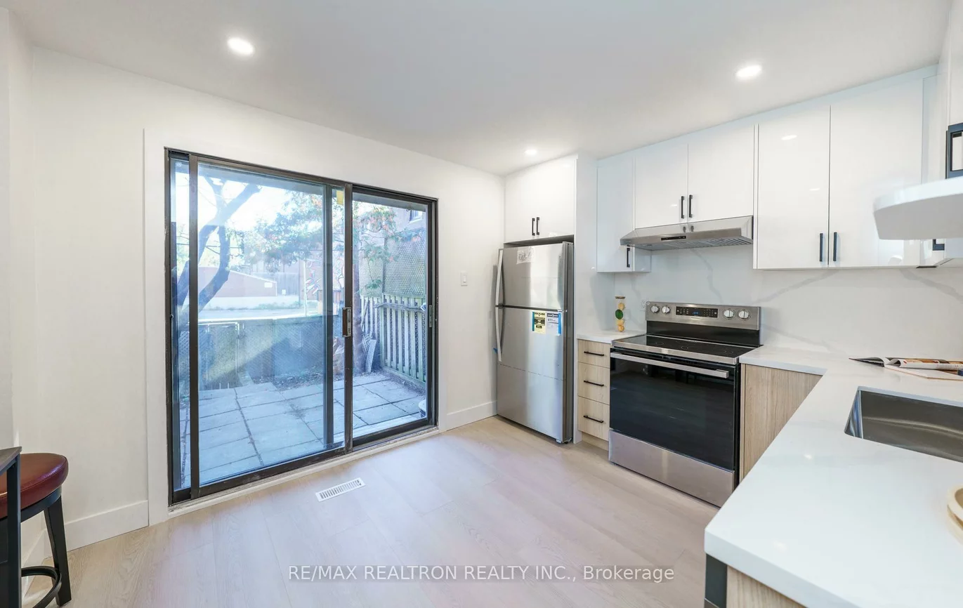 409, Melita, Wychwood, Toronto
