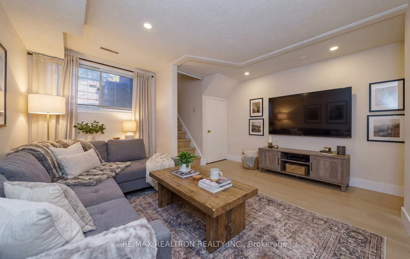 409, Melita, Wychwood, Toronto