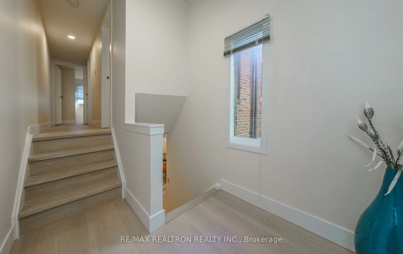 409, Melita, Wychwood, Toronto