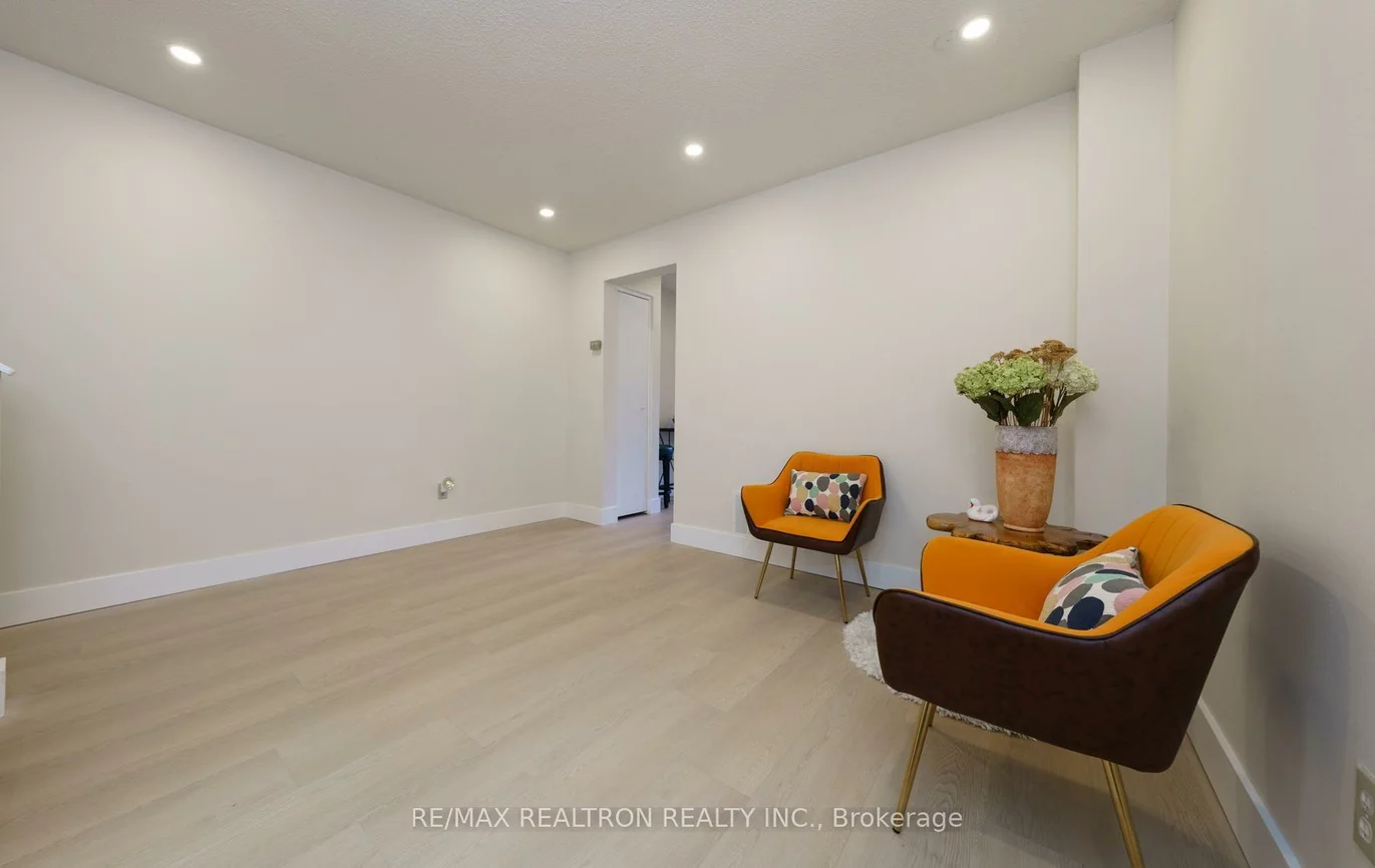409, Melita, Wychwood, Toronto