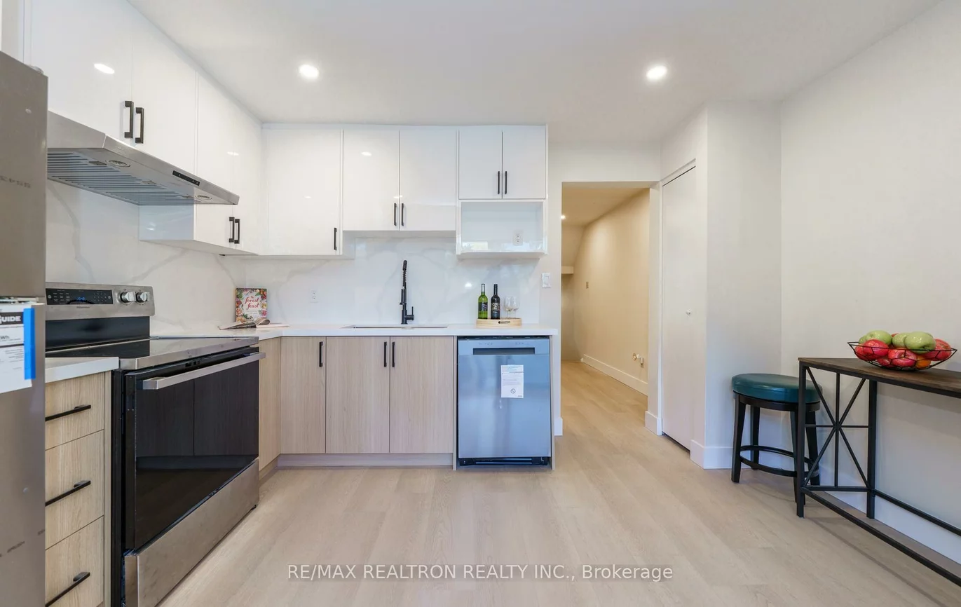 409, Melita, Wychwood, Toronto