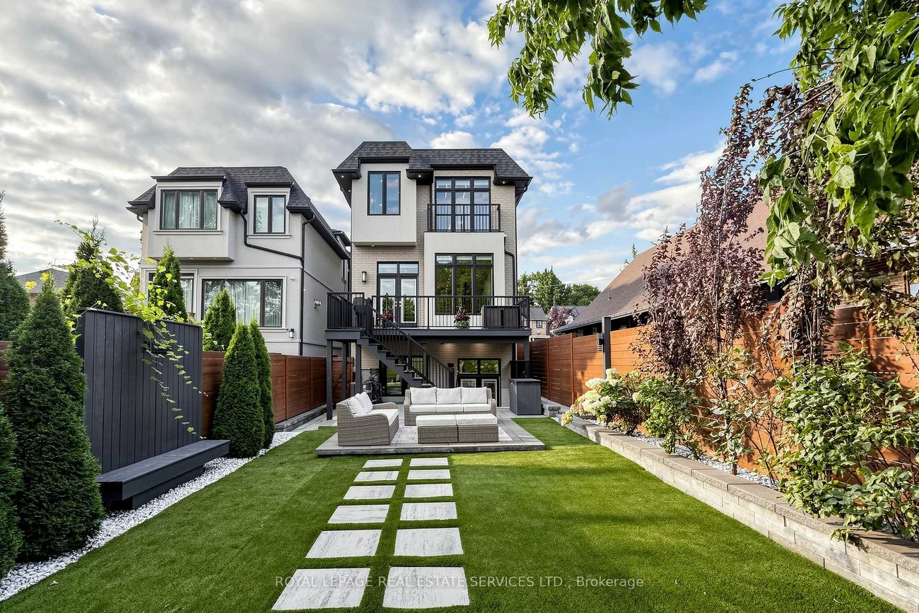 383, Melrose, Bedford Park-Nortown, Toronto