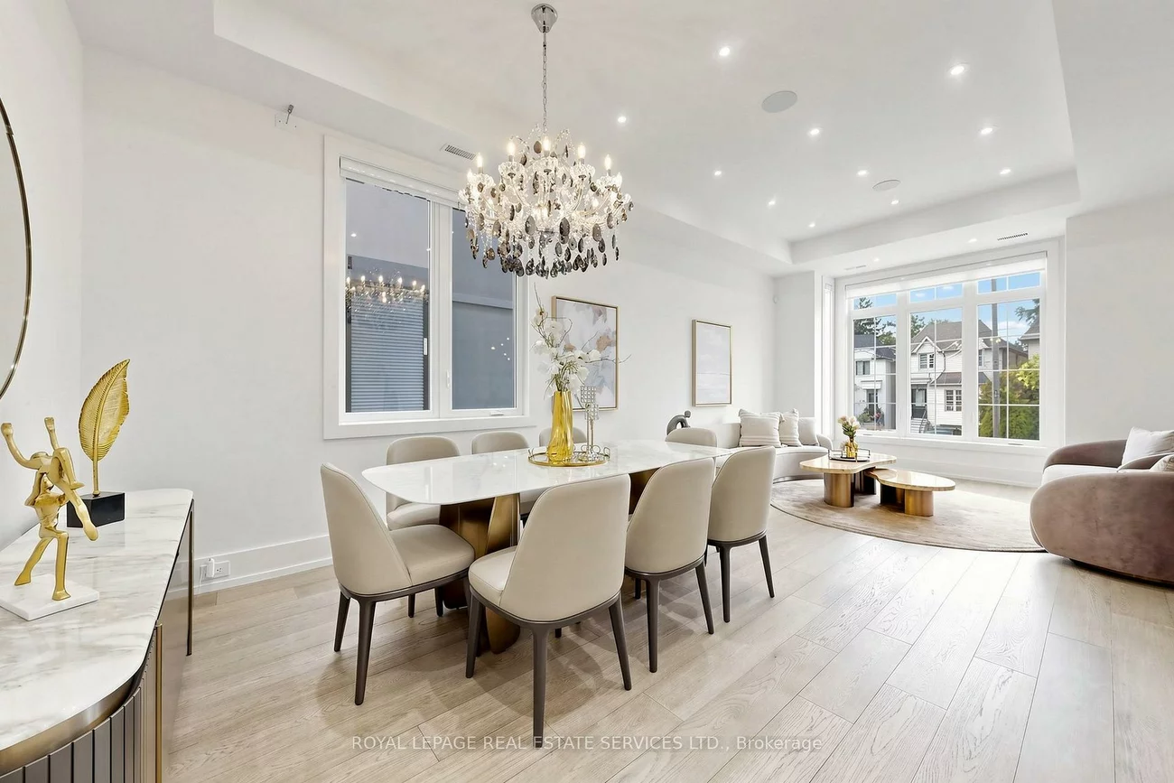 383, Melrose, Bedford Park-Nortown, Toronto