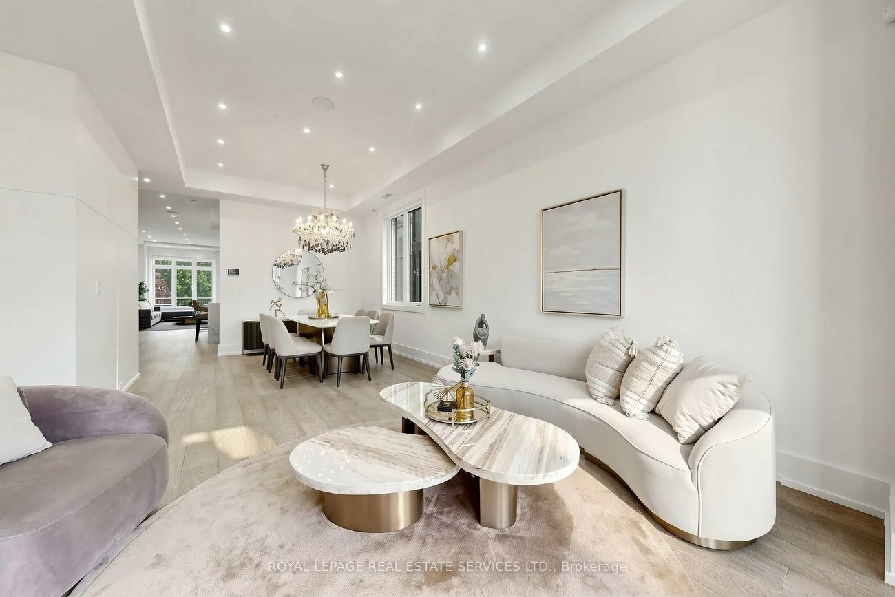 383, Melrose, Bedford Park-Nortown, Toronto