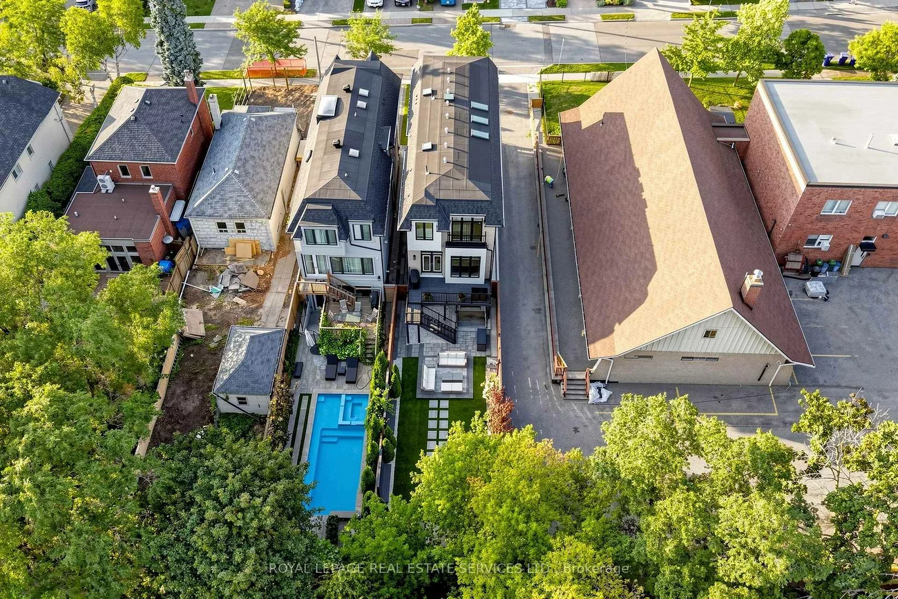 383, Melrose, Bedford Park-Nortown, Toronto