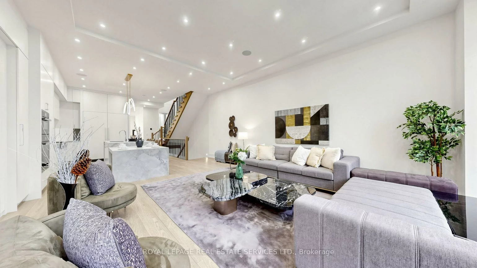 383, Melrose, Bedford Park-Nortown, Toronto