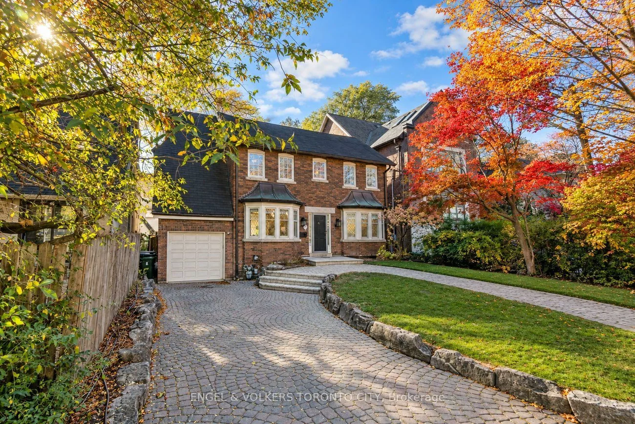 55, Elderwood, Forest Hill South, Toronto