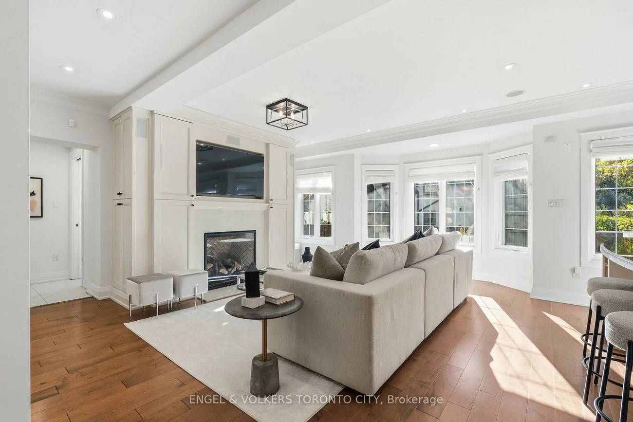 55, Elderwood, Forest Hill South, Toronto