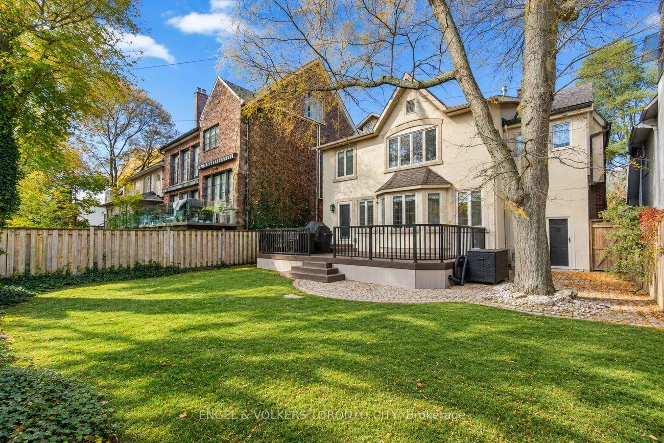 55, Elderwood, Forest Hill South, Toronto