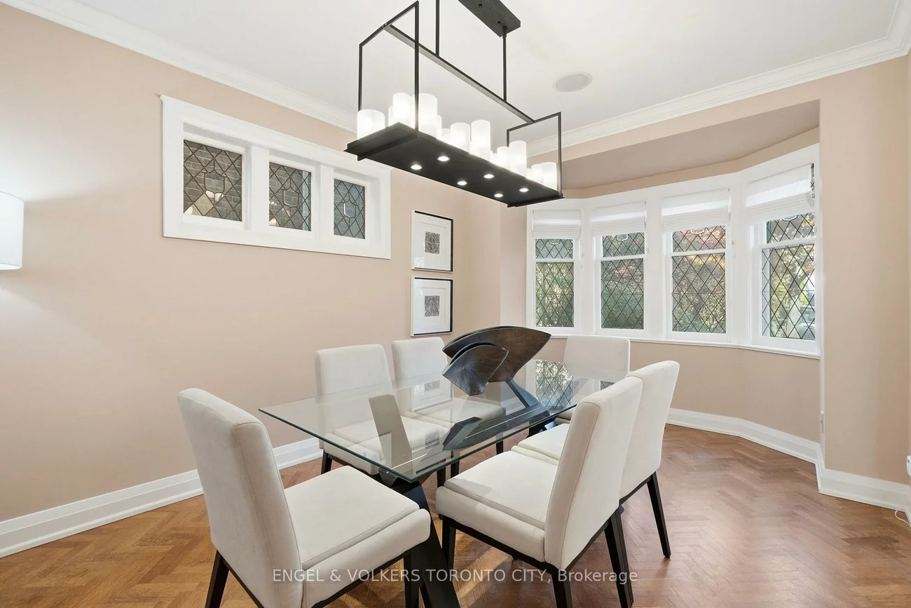 55, Elderwood, Forest Hill South, Toronto