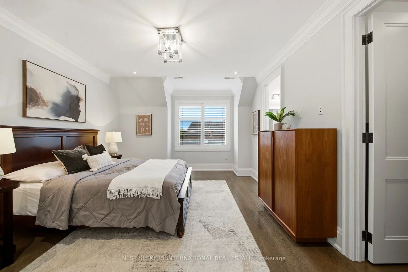 111, Codsell, Bathurst Manor, Toronto