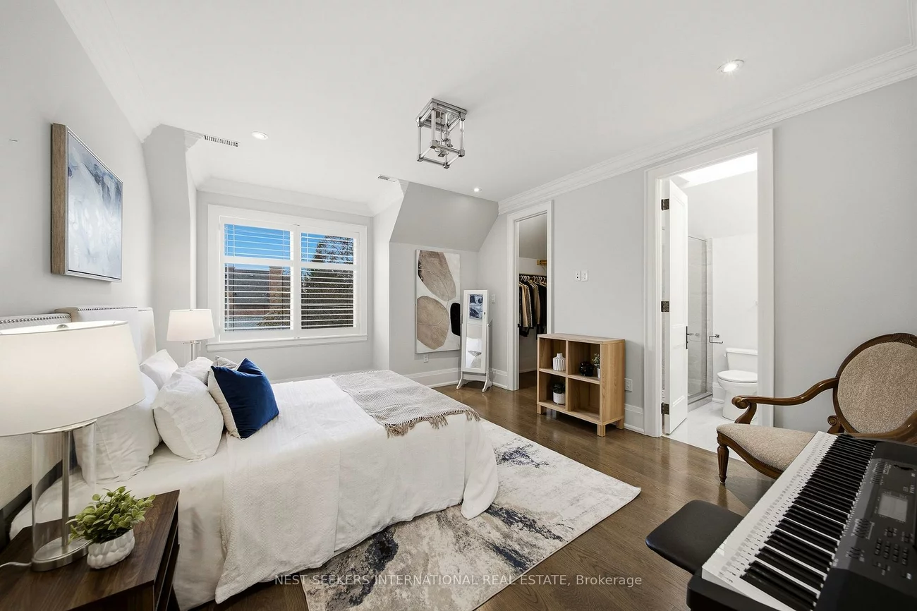 111, Codsell, Bathurst Manor, Toronto