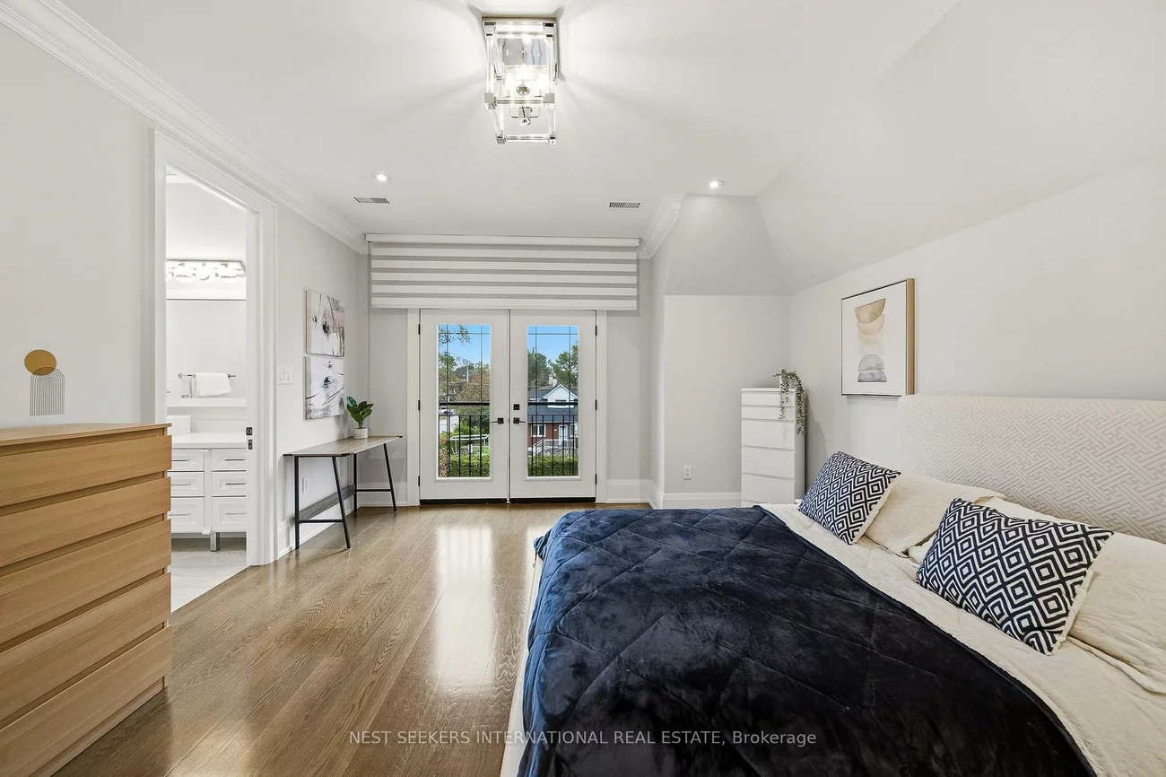 111, Codsell, Bathurst Manor, Toronto