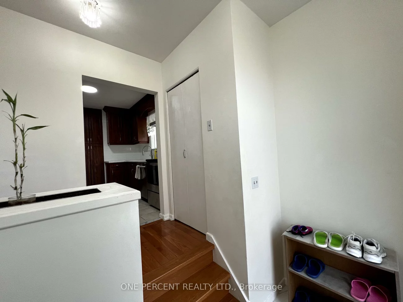17, Savarin, Eglinton East, Toronto