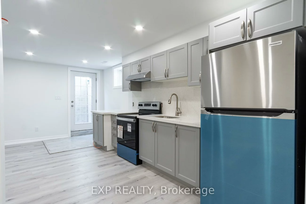 124, Bathgate, Centennial Scarborough, Toronto
