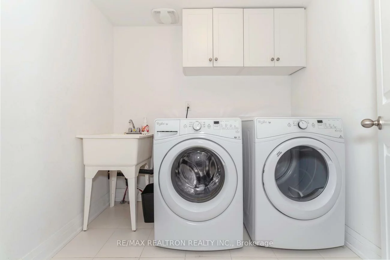 2833, St. Clair, O'Connor-Parkview, Toronto