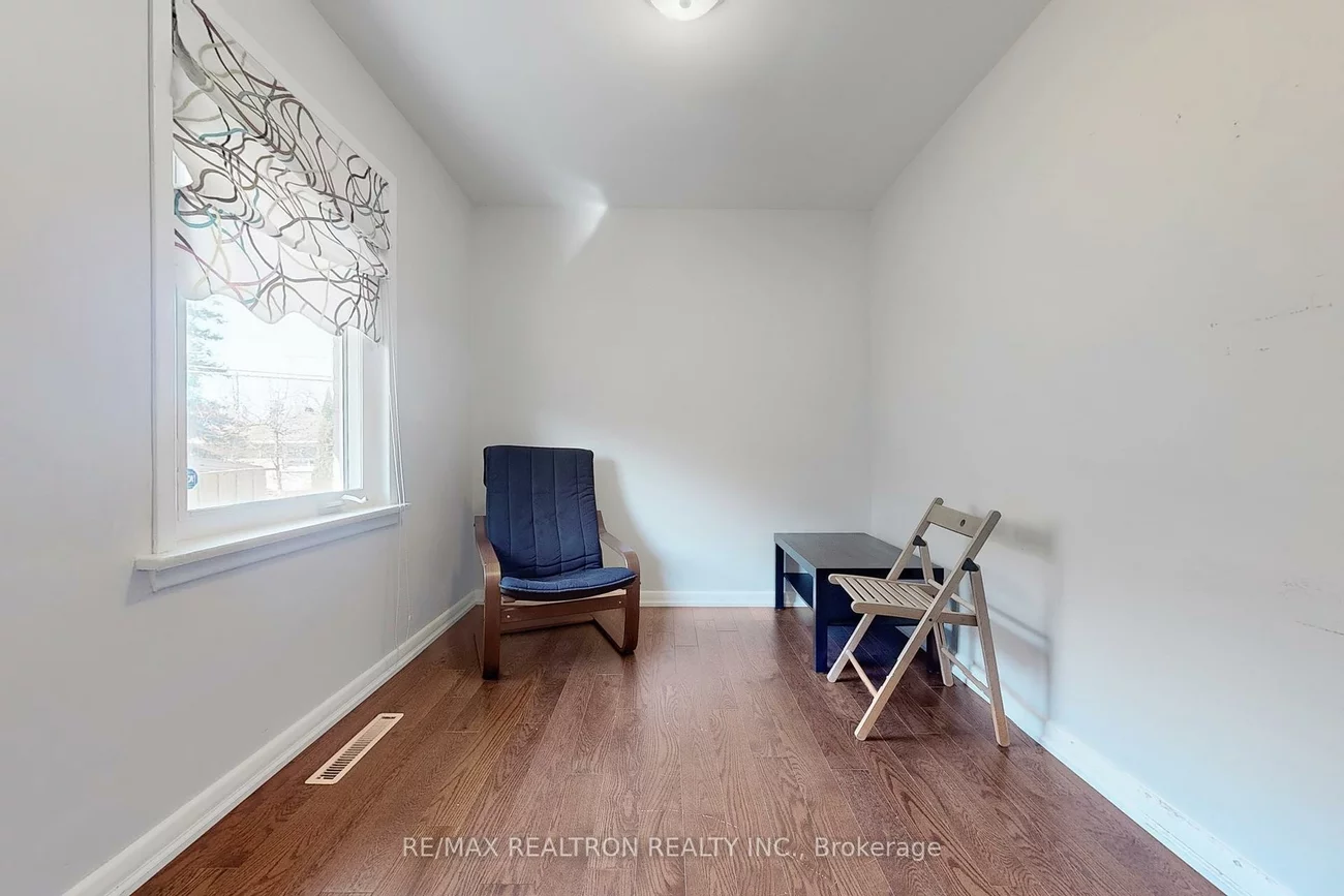 50, Charlemont, Tam O'Shanter-Sullivan, Toronto