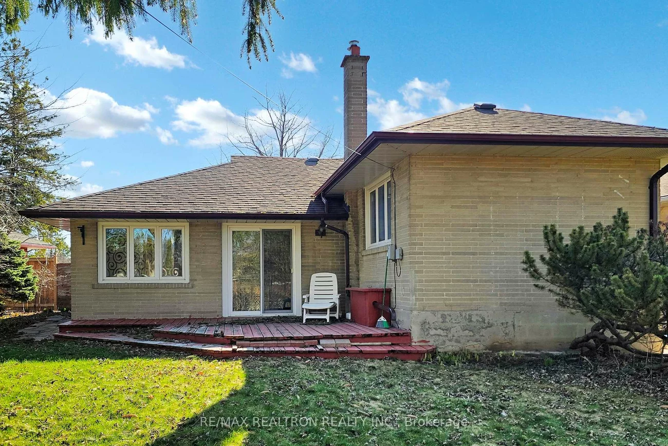 50, Charlemont, Tam O'Shanter-Sullivan, Toronto