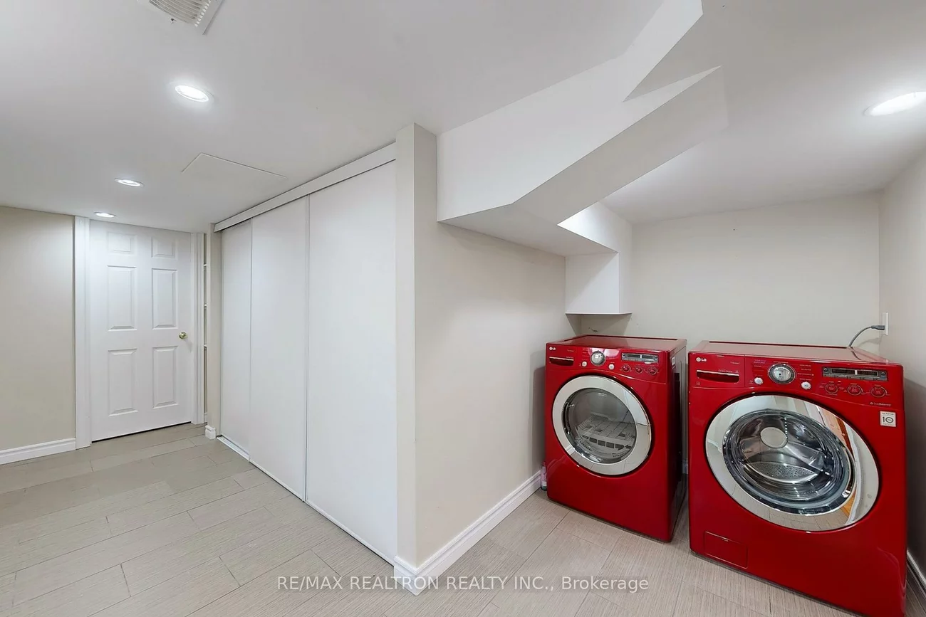 50, Charlemont, Tam O'Shanter-Sullivan, Toronto