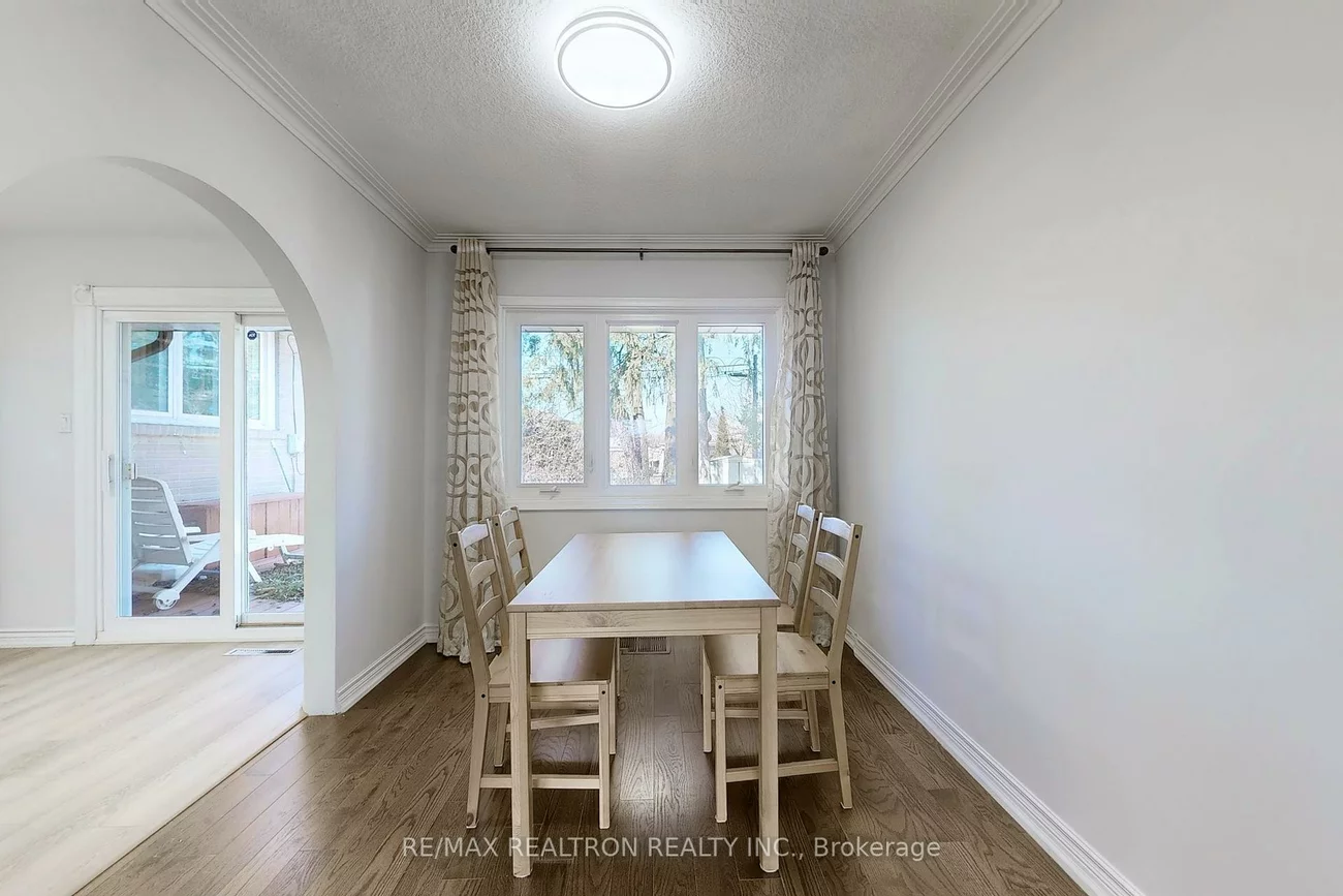 50, Charlemont, Tam O'Shanter-Sullivan, Toronto