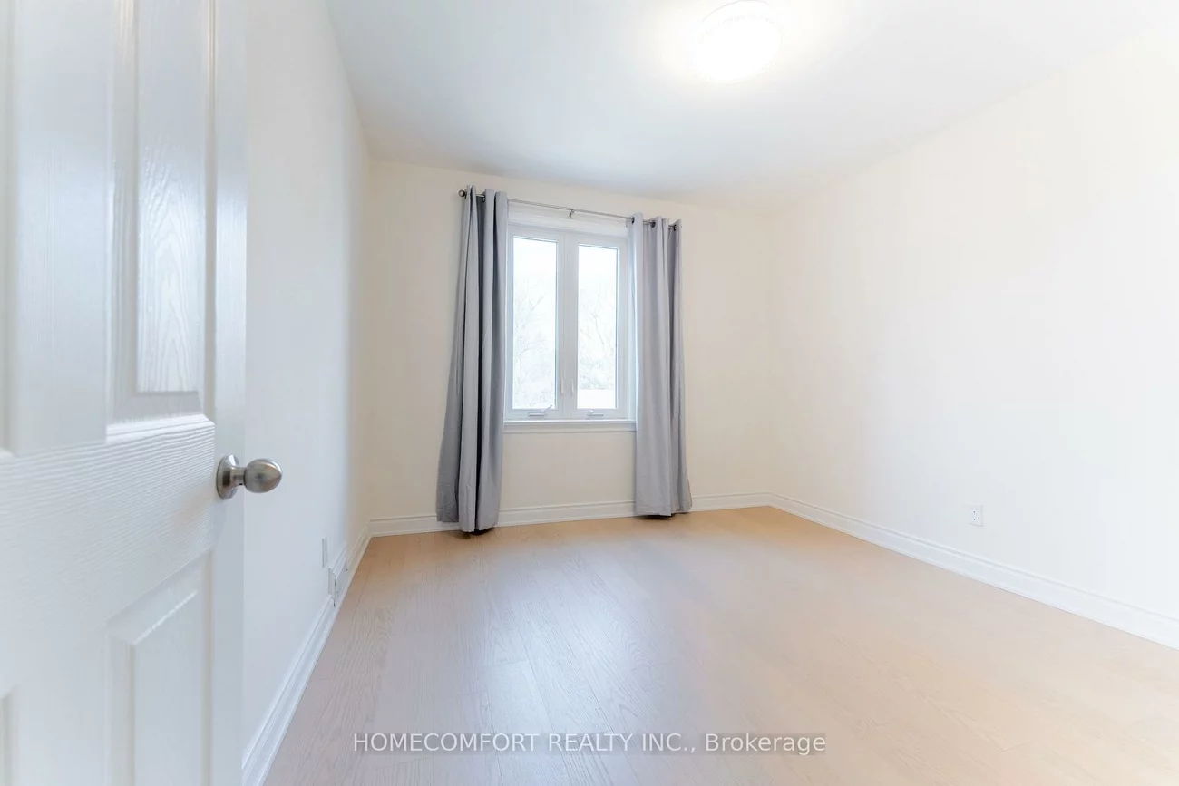 128, Rexleigh, O'Connor-Parkview, Toronto