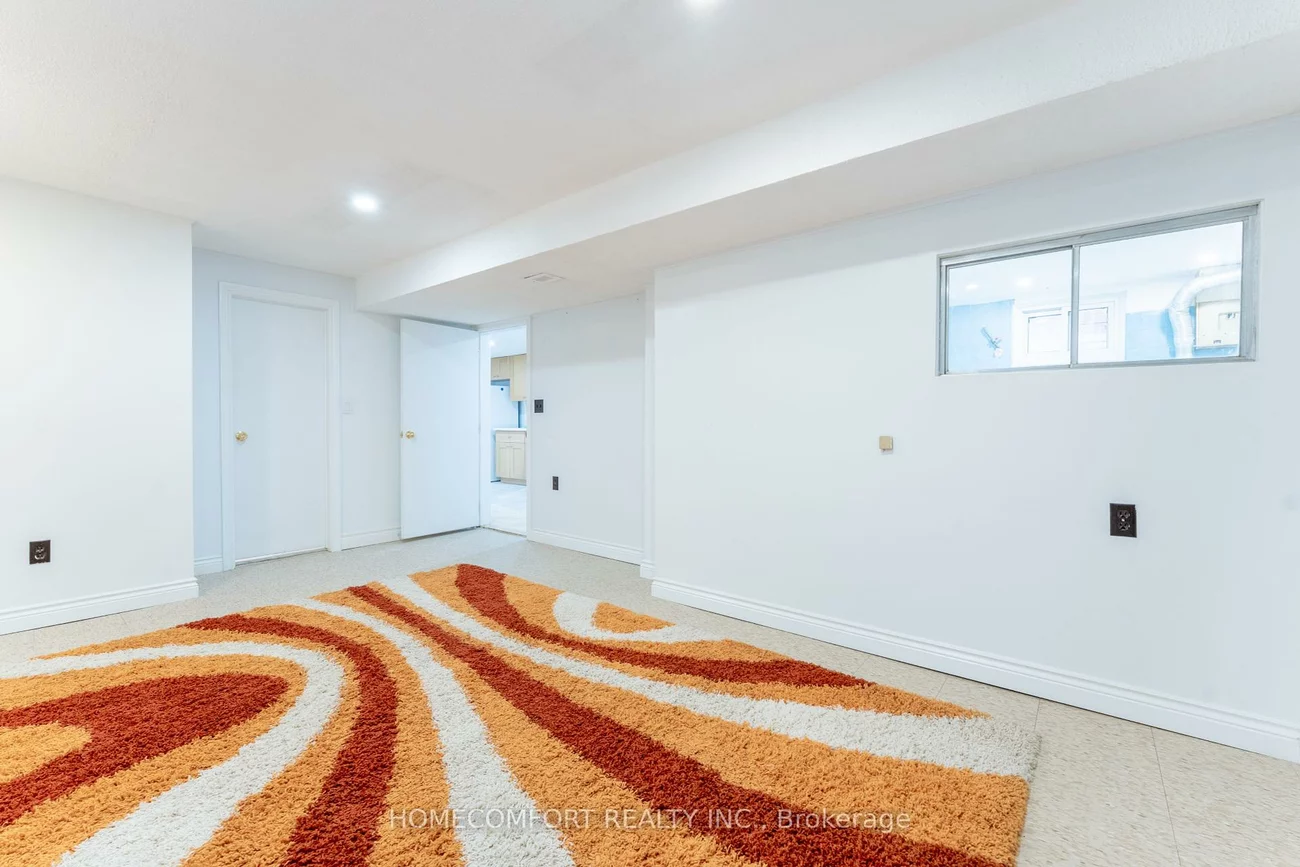 128, Rexleigh, O'Connor-Parkview, Toronto