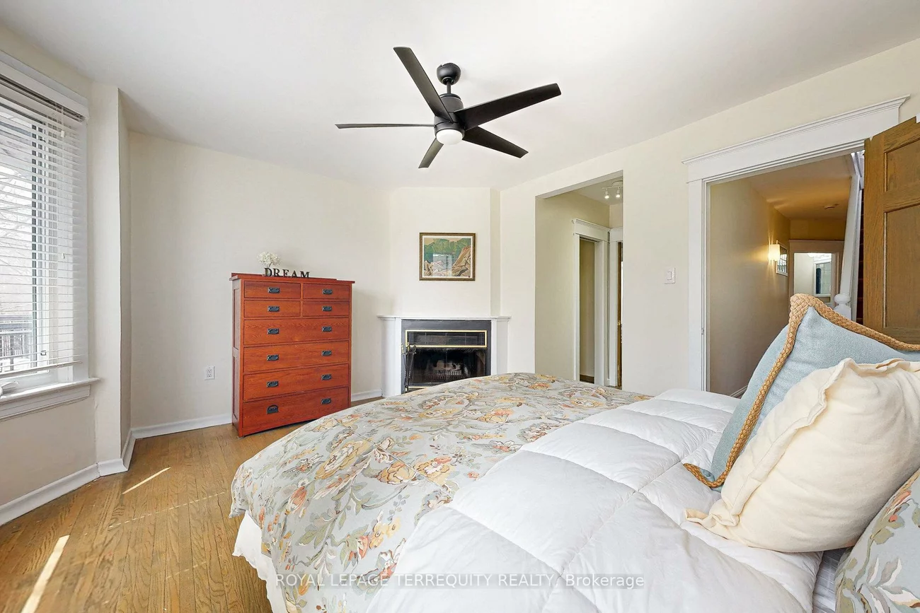 40, Strathcona, North Riverdale, Toronto