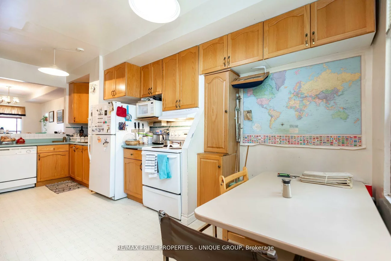 21, Cambridge, Playter Estates-Danforth, Toronto