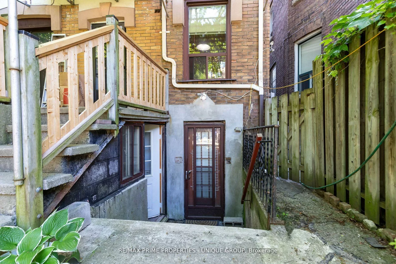 21, Cambridge, Playter Estates-Danforth, Toronto