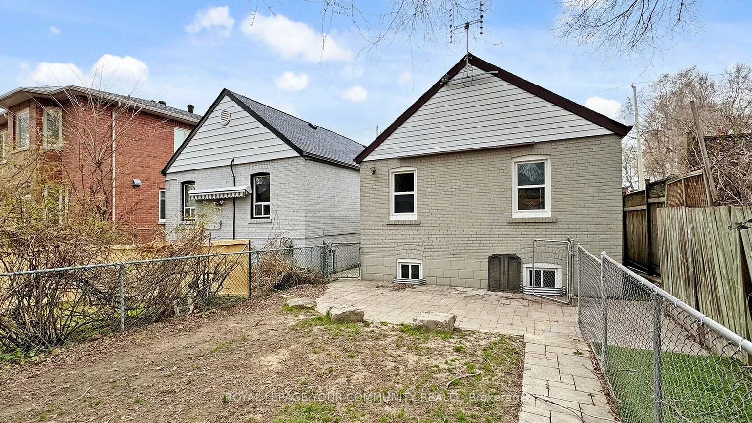 31, Hamstead, Woodbine-Lumsden, Toronto