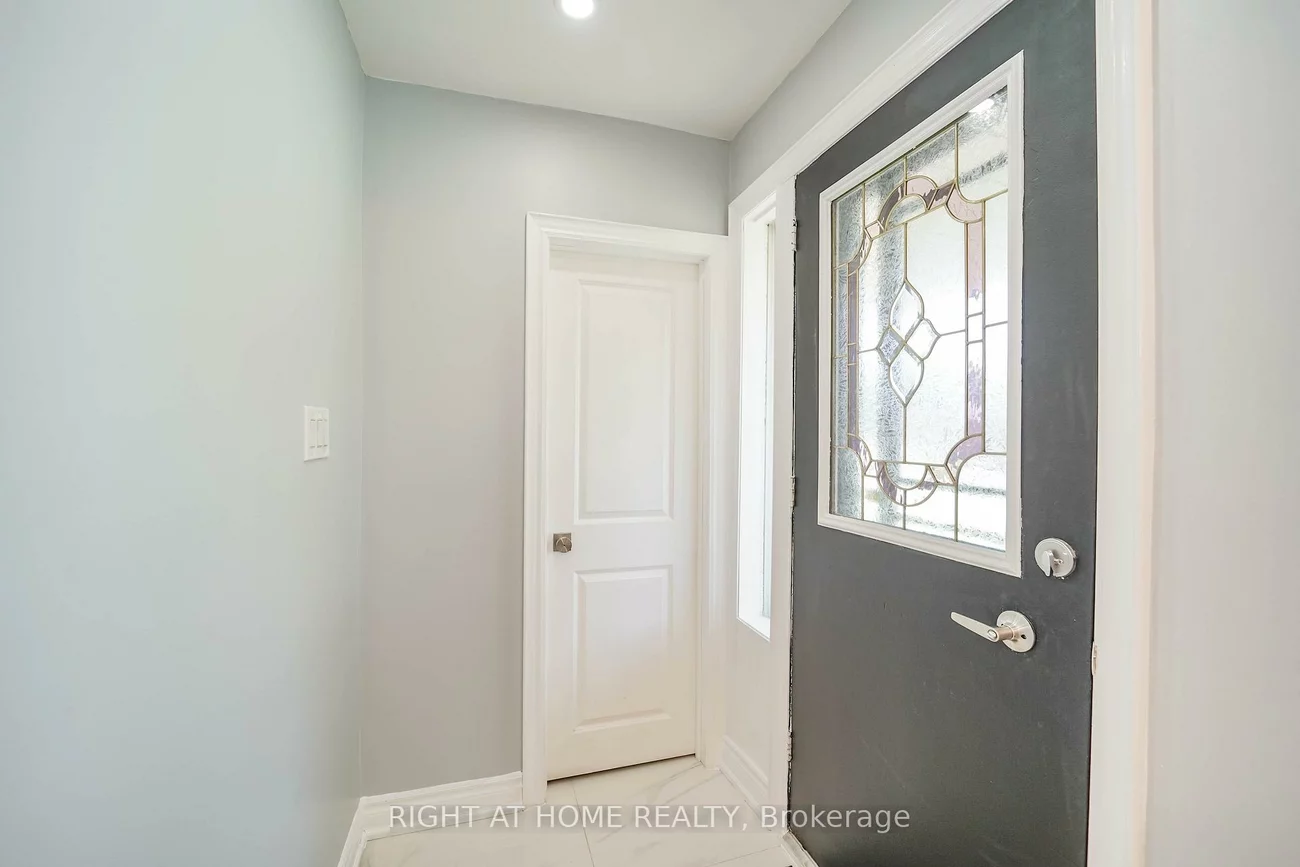 48, Ranstone, Ionview, Toronto