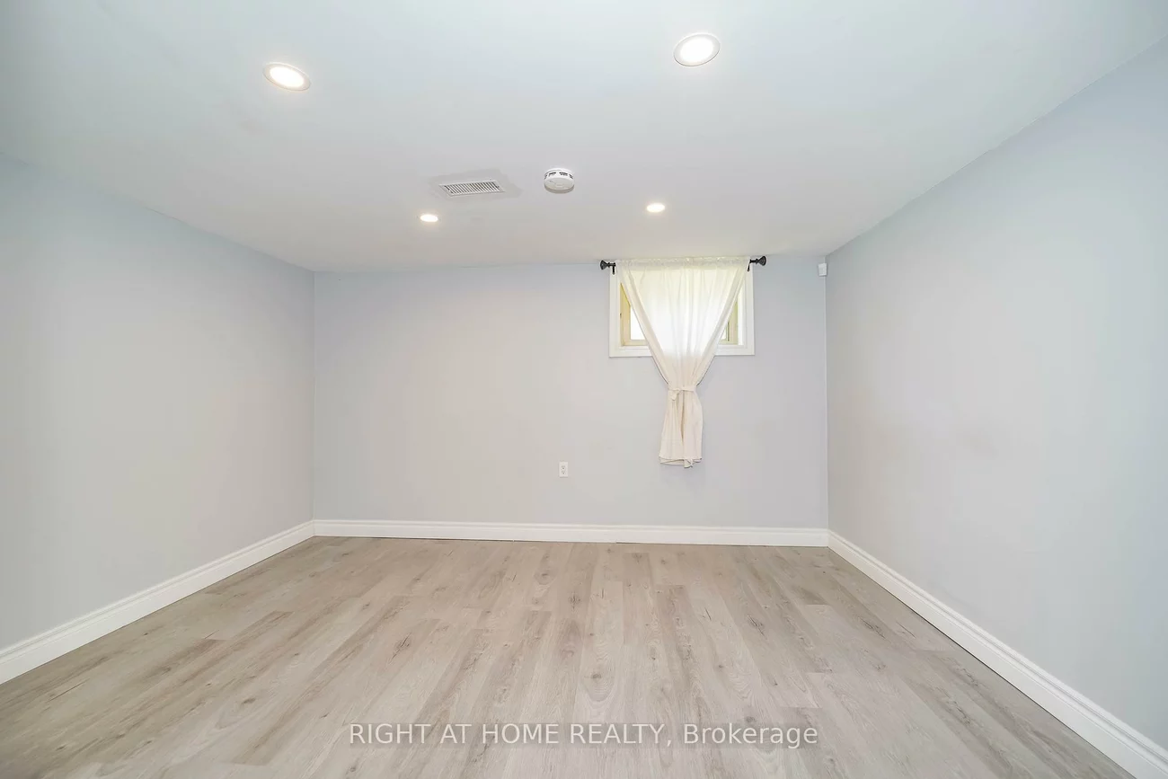 48, Ranstone, Ionview, Toronto