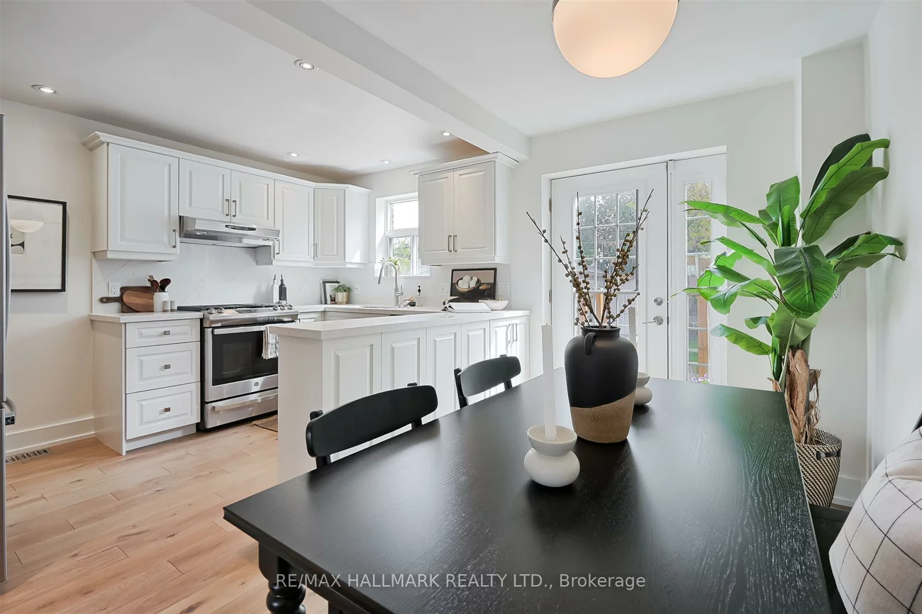 41, Hertle, Greenwood-Coxwell, Toronto