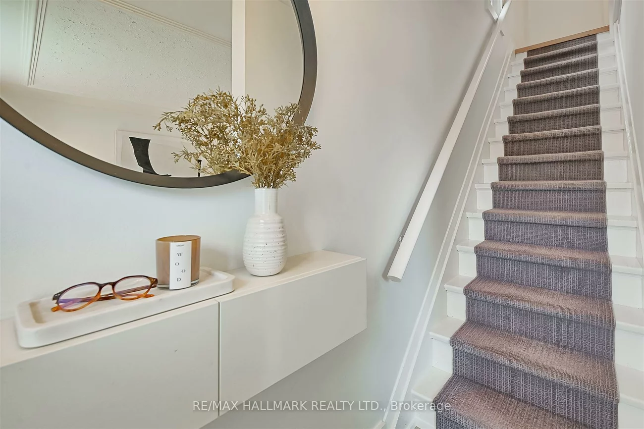 41, Hertle, Greenwood-Coxwell, Toronto