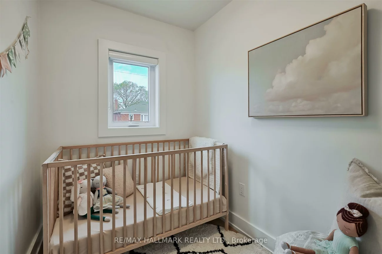 41, Hertle, Greenwood-Coxwell, Toronto