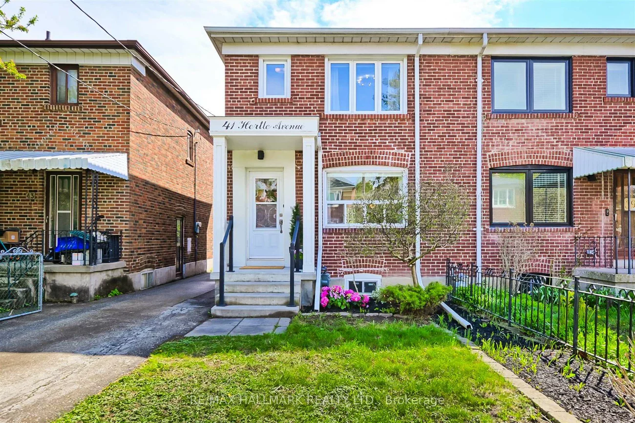 41, Hertle, Greenwood-Coxwell, Toronto