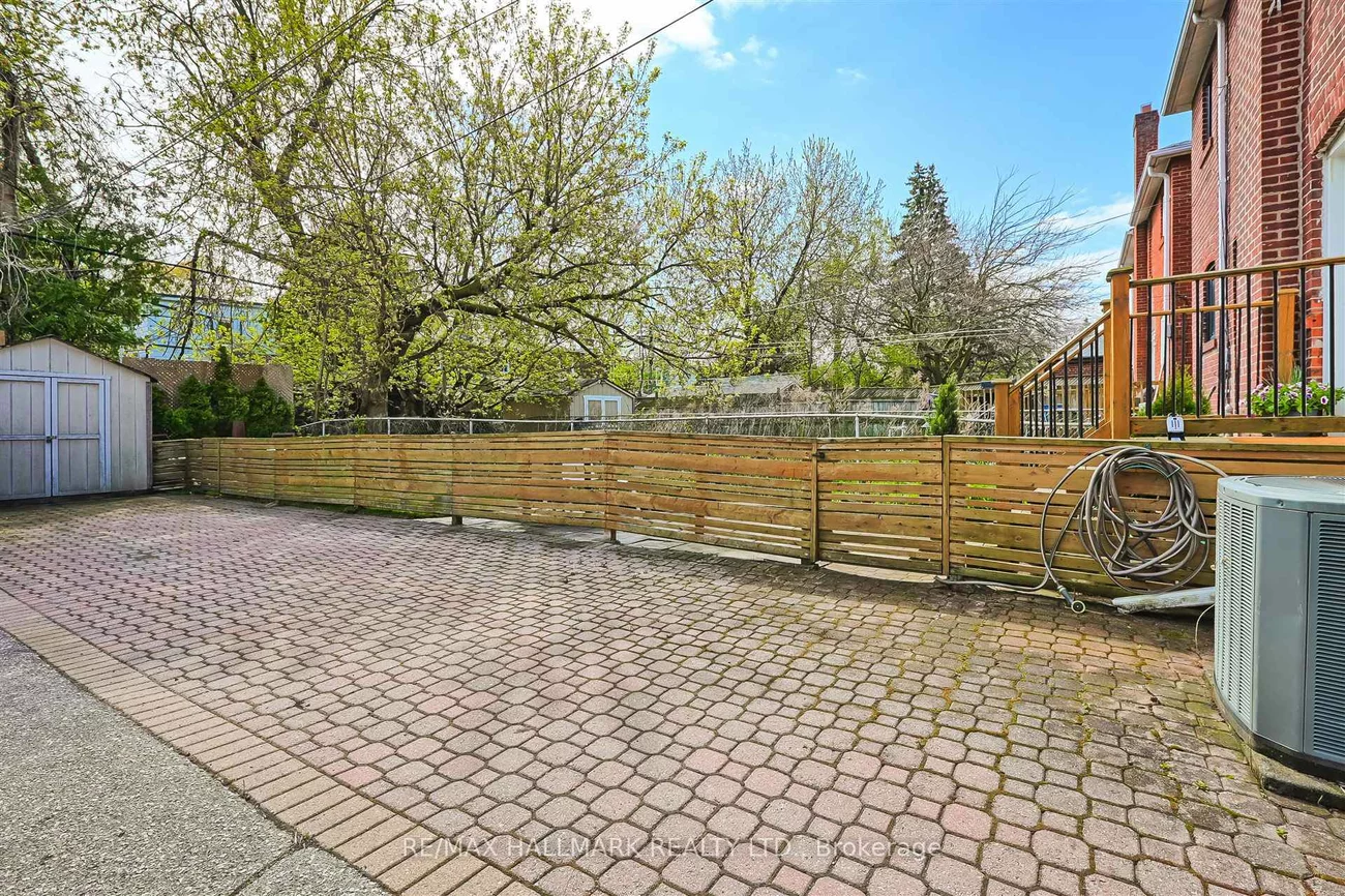 41, Hertle, Greenwood-Coxwell, Toronto
