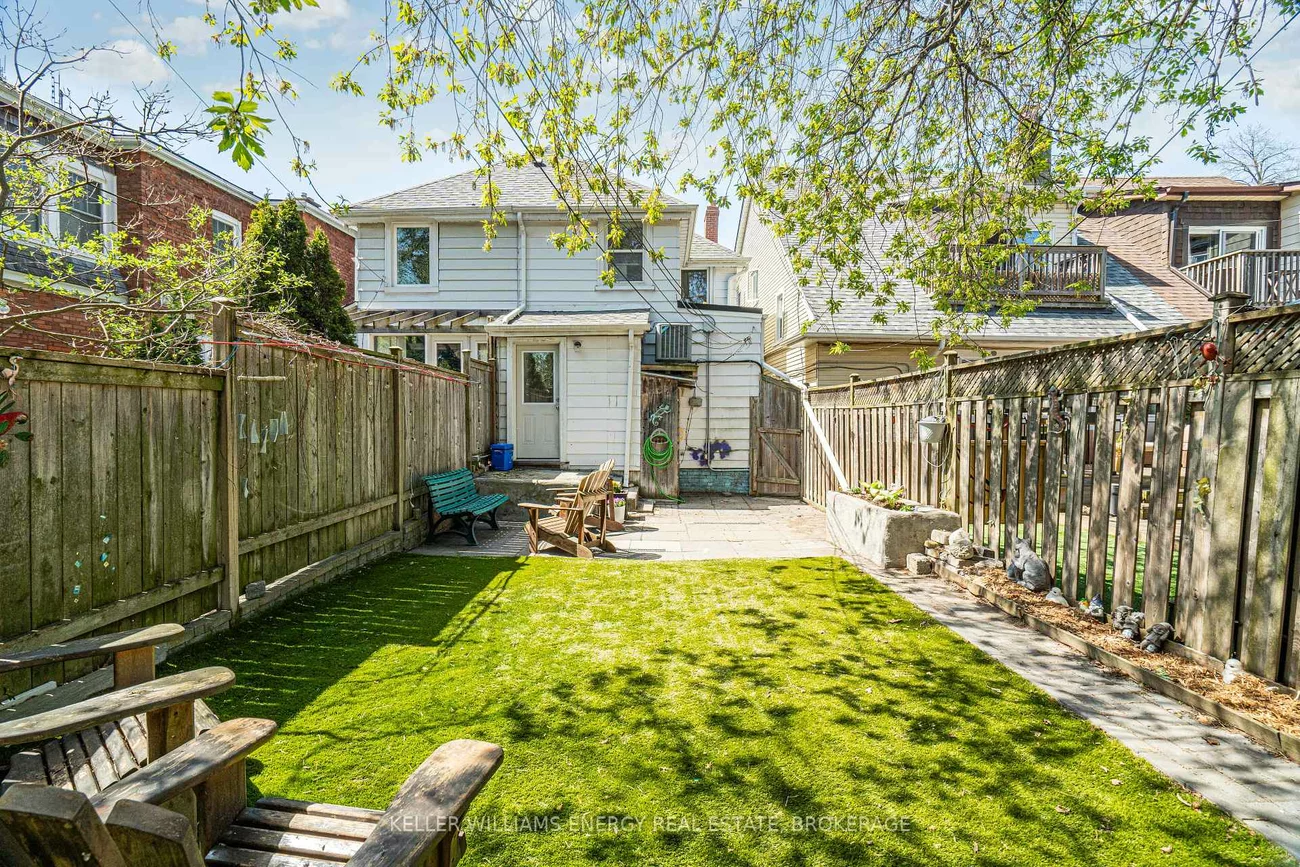 205, Balsam, The Beaches, Toronto