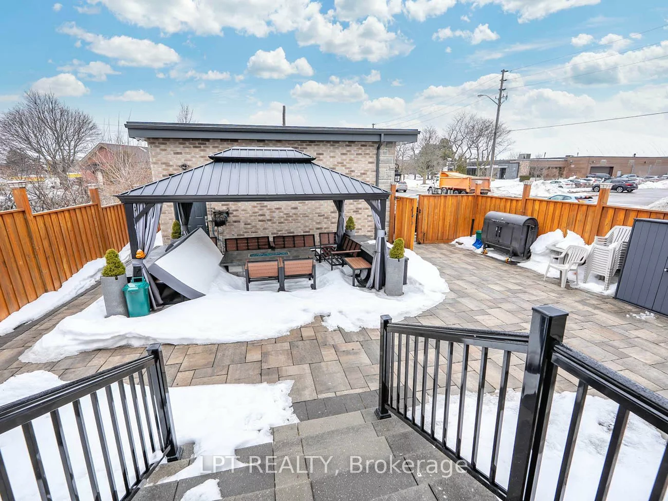 386, Kennedy, Clairlea-Birchmount, Toronto