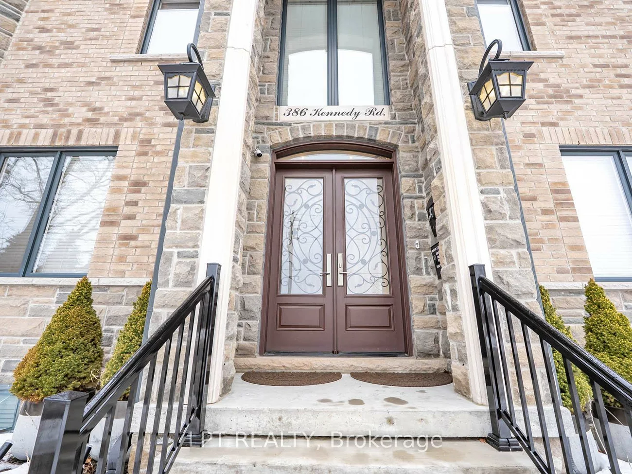 386, Kennedy, Clairlea-Birchmount, Toronto