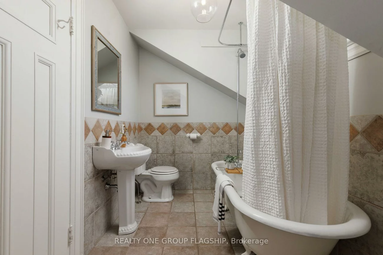 69, Victoria Park, Birchcliffe-Cliffside, Toronto