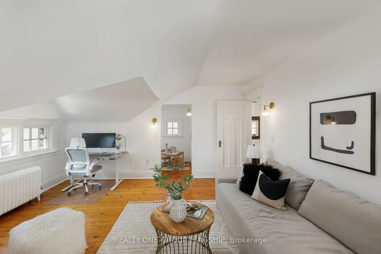 69, Victoria Park, Birchcliffe-Cliffside, Toronto