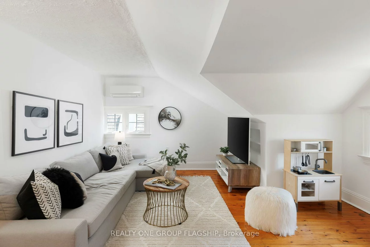 69, Victoria Park, Birchcliffe-Cliffside, Toronto