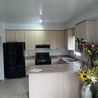 77, Snowball, Malvern, Toronto