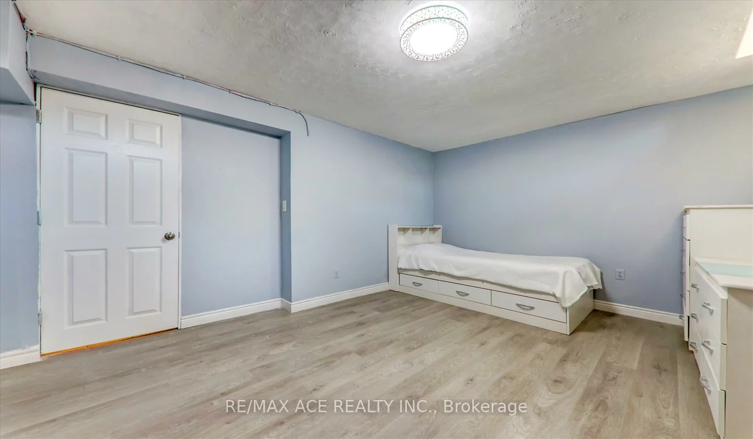 89, Fishery, Highland Creek, Toronto
