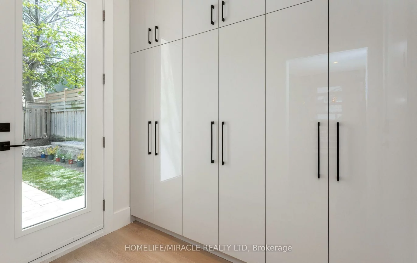 55, Adanac, Cliffcrest, Toronto