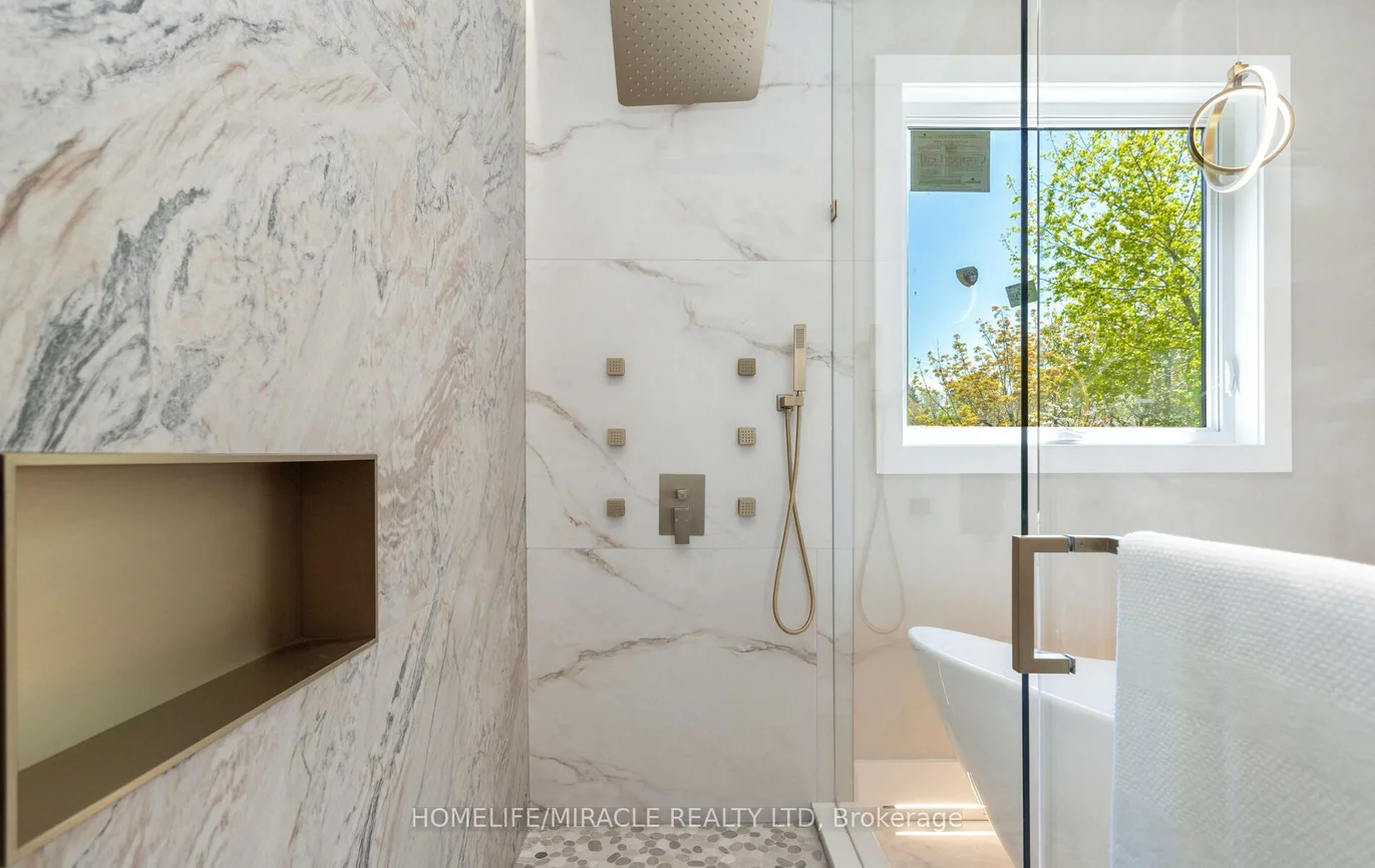 55, Adanac, Cliffcrest, Toronto