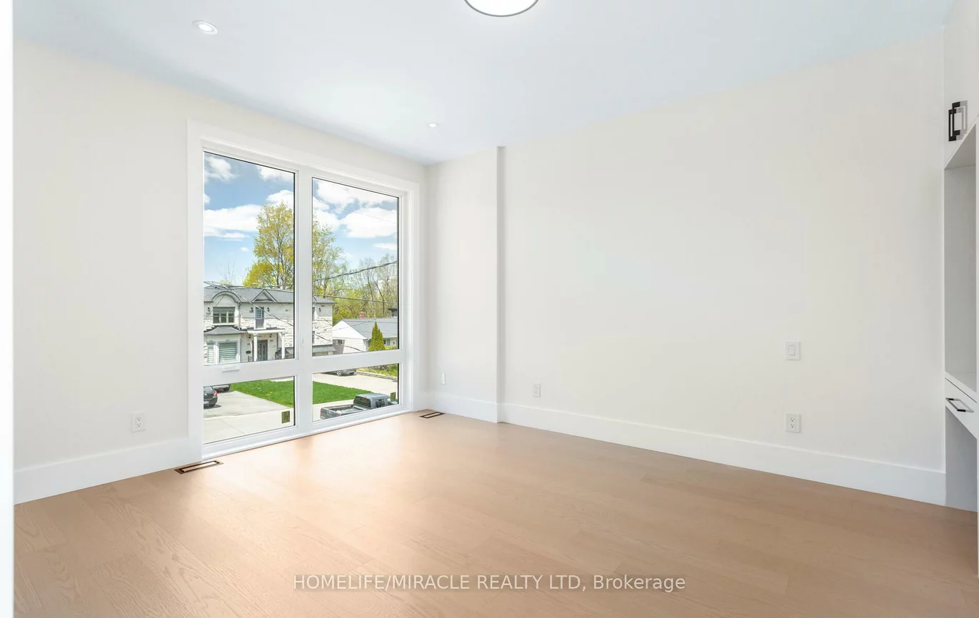55, Adanac, Cliffcrest, Toronto