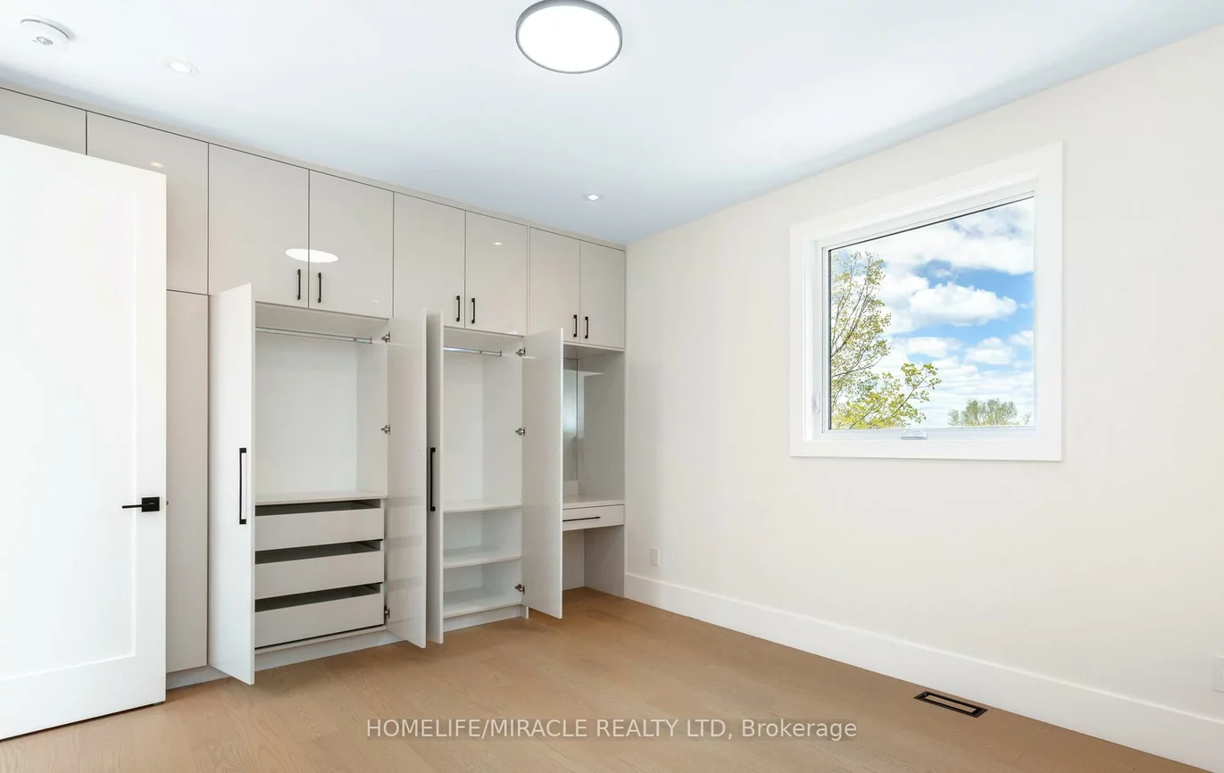 55, Adanac, Cliffcrest, Toronto