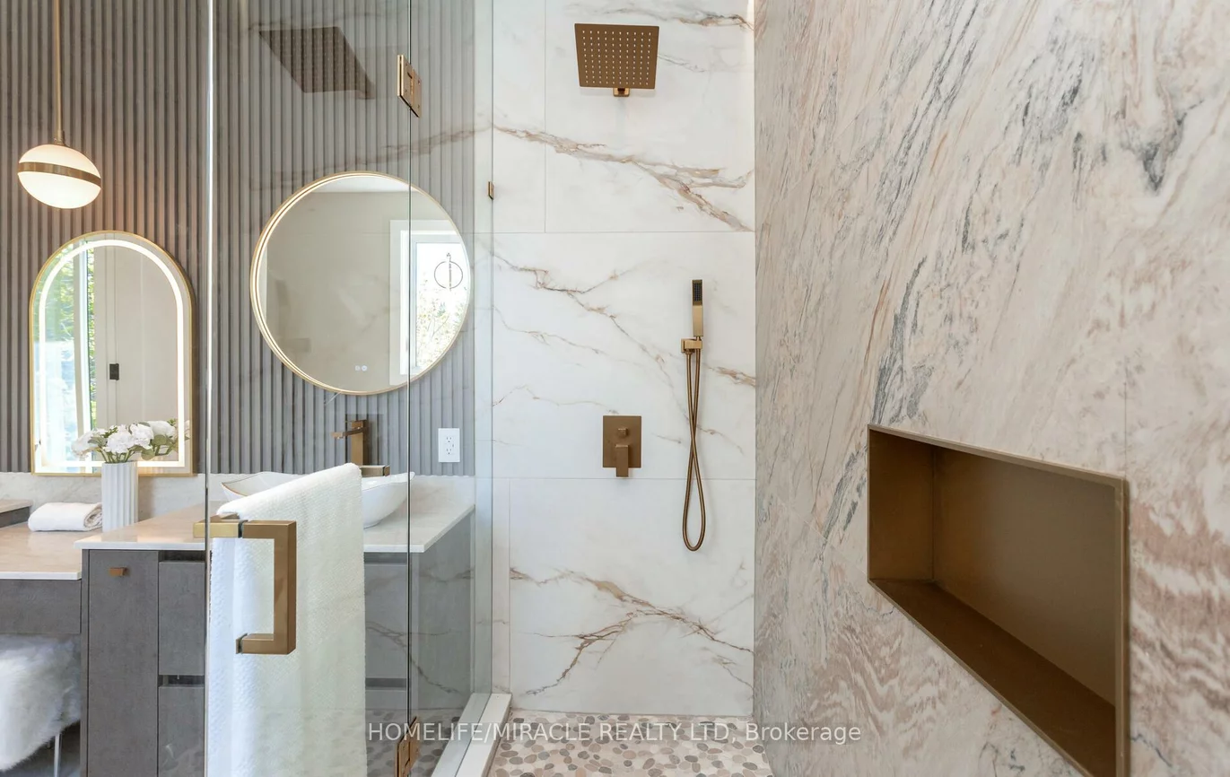 55, Adanac, Cliffcrest, Toronto